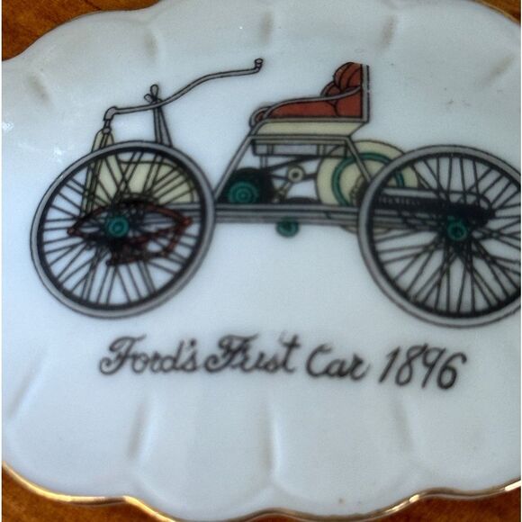 Ford's First Car 1896 Vintage Porcelain Trinket Box with lid Gold trim 70’s - Picture 10 of 11